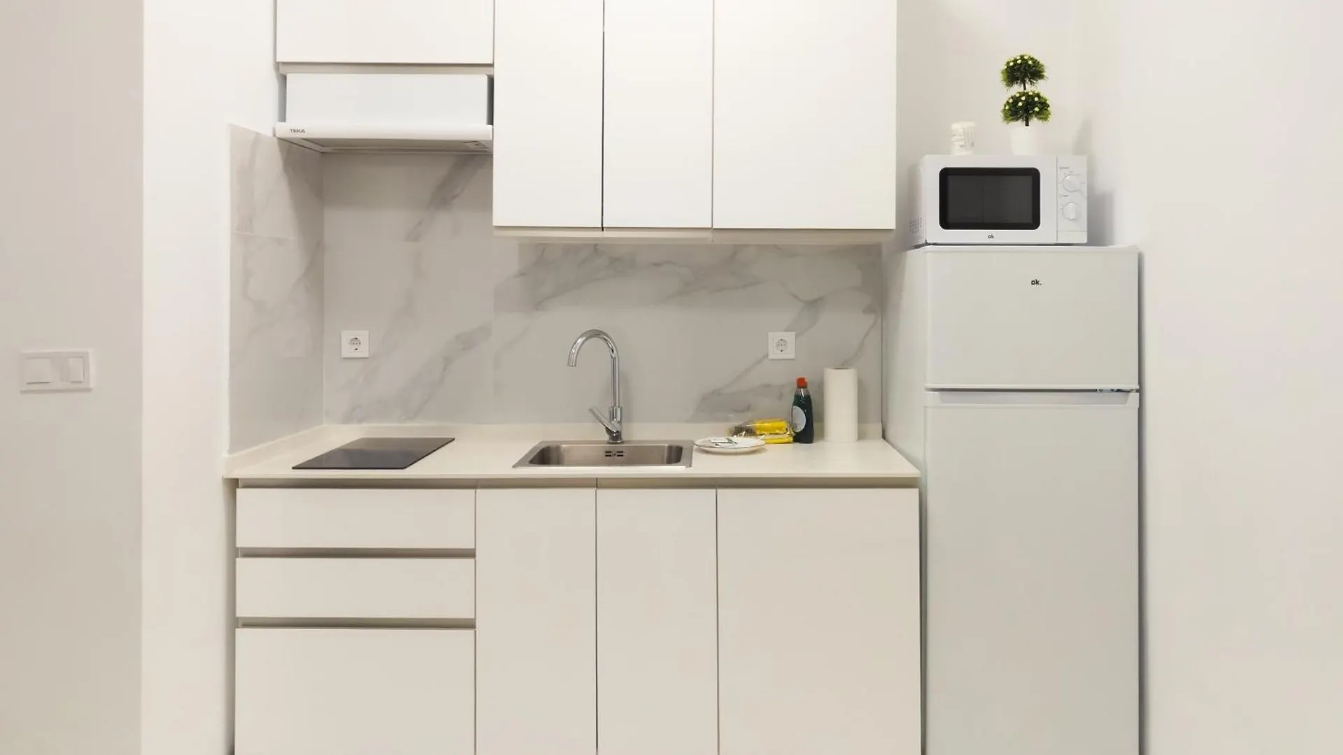 Апартаменты Rental San Luis Севилья