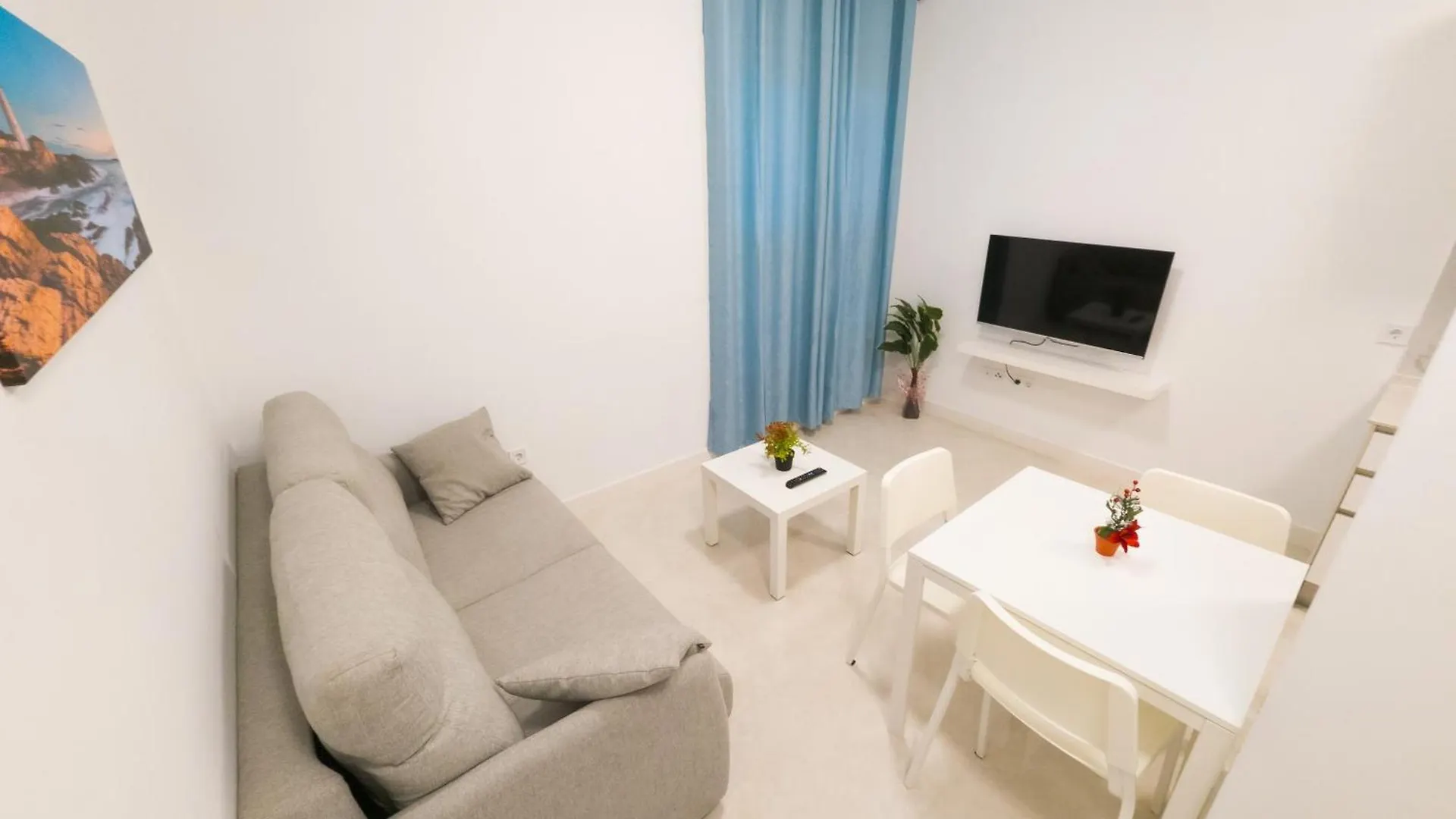 Rental San Luis Seville 0*,  Spain